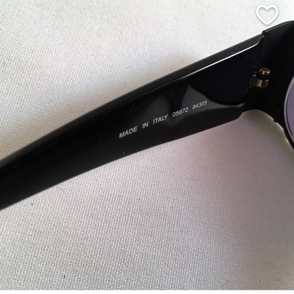 Chanel black oval sunglasses, circa 1995, adjustable nose pads - Picture 8 of 11